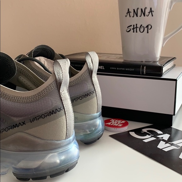 New Nike Air Vapormax premium grey - Picture 8 of 11